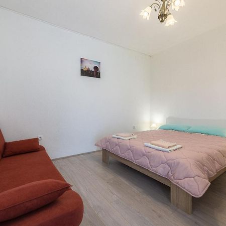 Apartmani Mlinar9 #2 Горни Карин Екстериор снимка